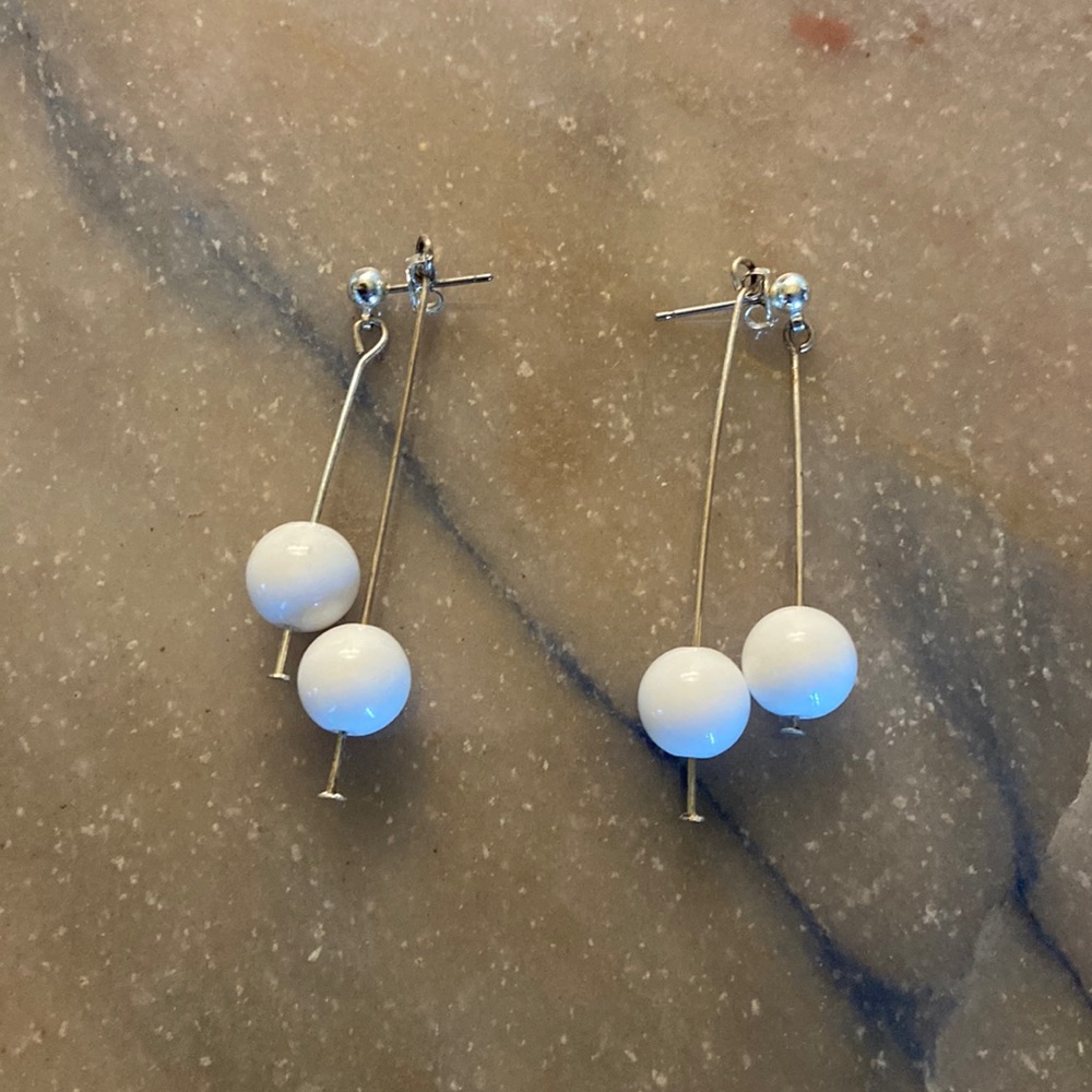 Vintage 1970’s white ball front & back pierced earrings
